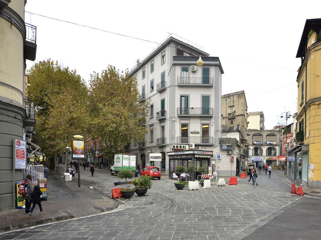 La Piazza Al Vomero เนเปิลส์ ภายนอก รูปภาพ